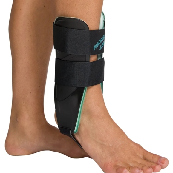 Black Ankle Support Brace - Picture 1 of 9